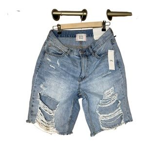 BDG Baggy Distressed Denim‎ Shorts Sz. 27